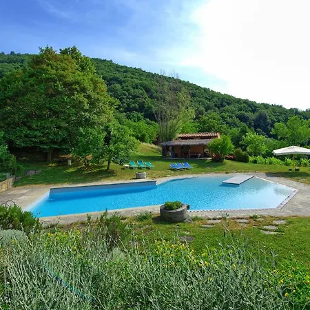 アパート Sleeps 6 T241296