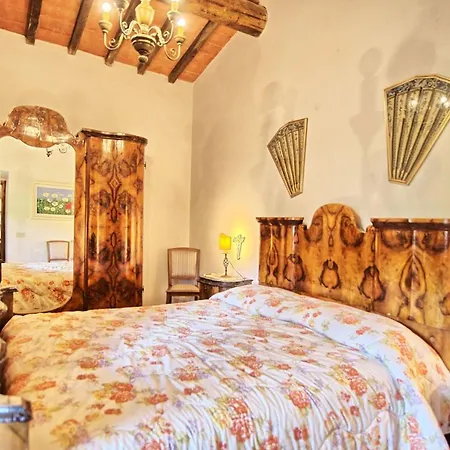 Sleeps 6 T241296